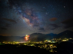 MilkyWayFireworks_webForPrints