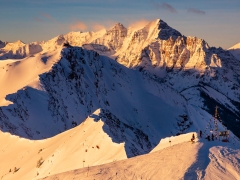 Highland Peak & Pyramid